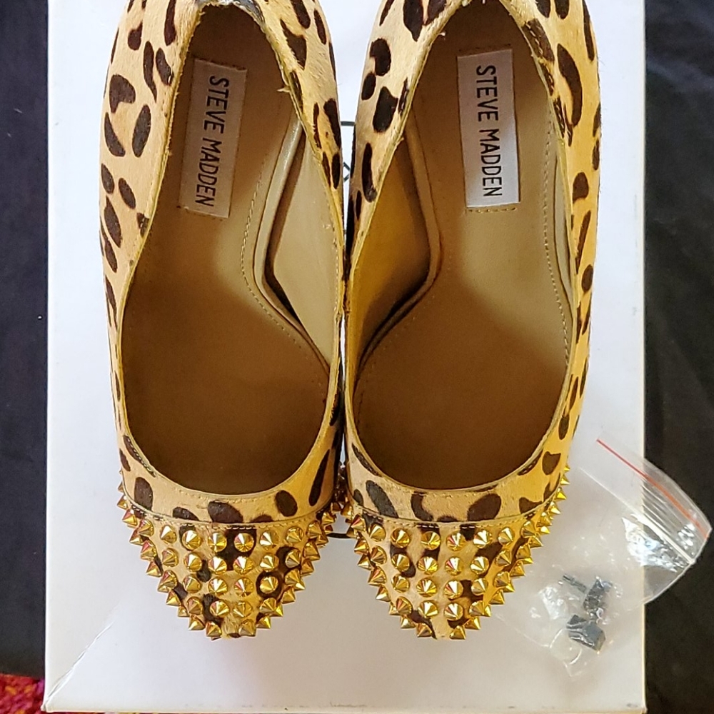 Super sexy Steve Madden Fur Animal Print Shoe